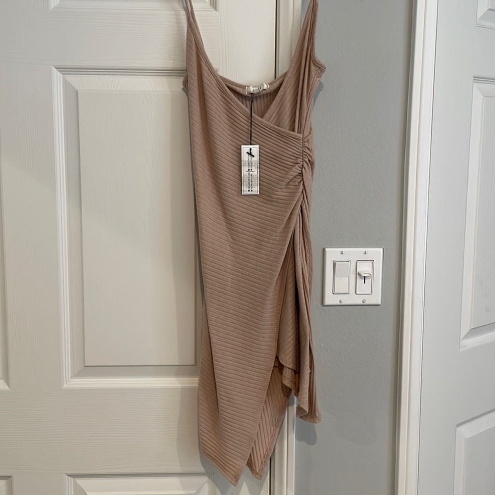 NYTT Beige Dress (XS, New with Tags) from REVOLVE